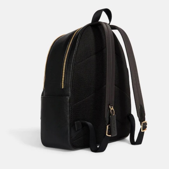 New with tags! Refined pebble leather
13" (L) x 15 1/4" (H) x 5" (W) - Picture 4 of 4